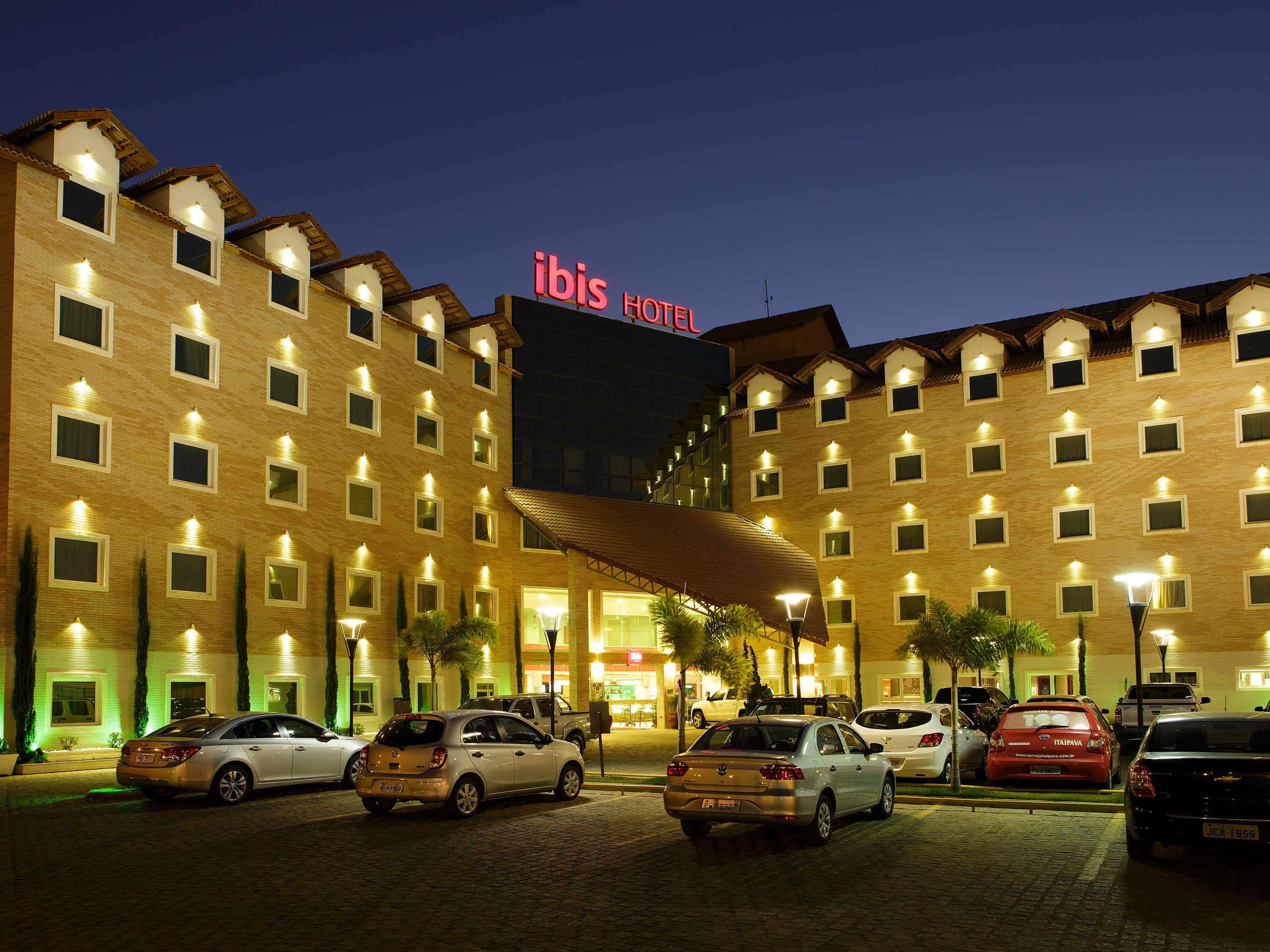 فندق Ibis فيتوريا دا كونكيستا المظهر الخارجي الصورة